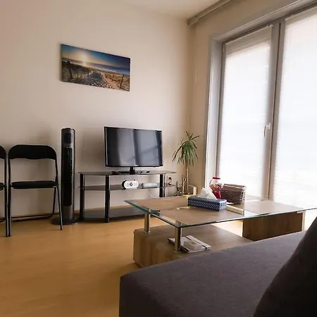 Appartement Cozy With Pool Close To The Sea