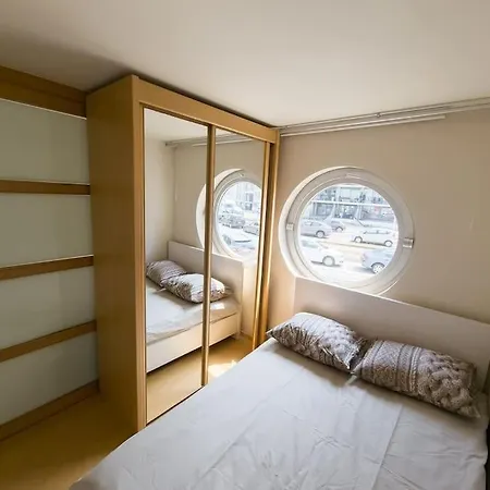 Cozy With Pool Close To The Sea Apartment *