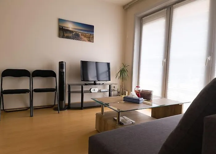 Appartement Cozy With Pool Close To The Sea