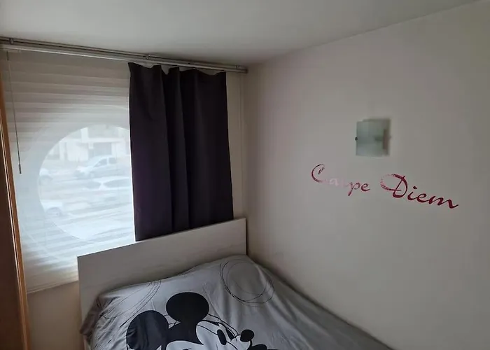 Cozy With Pool Close To The Sea * Oostende